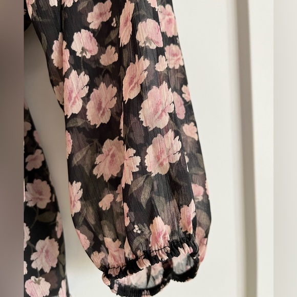 American Eagle floral chiffon blouse - Picture 4 of 5